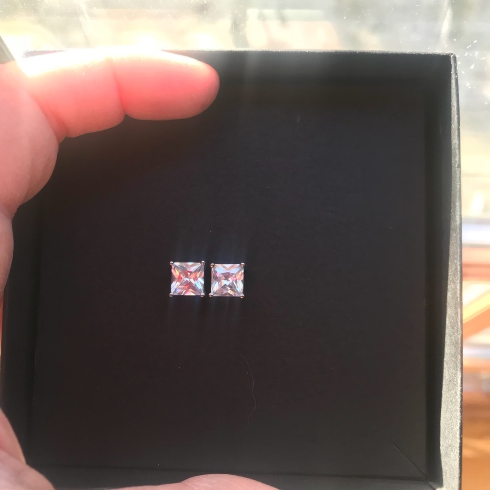 Faux Diamond Earrings BUT look stunningly real